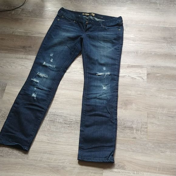 Express Zelda Dark Wash Skinny Distressed